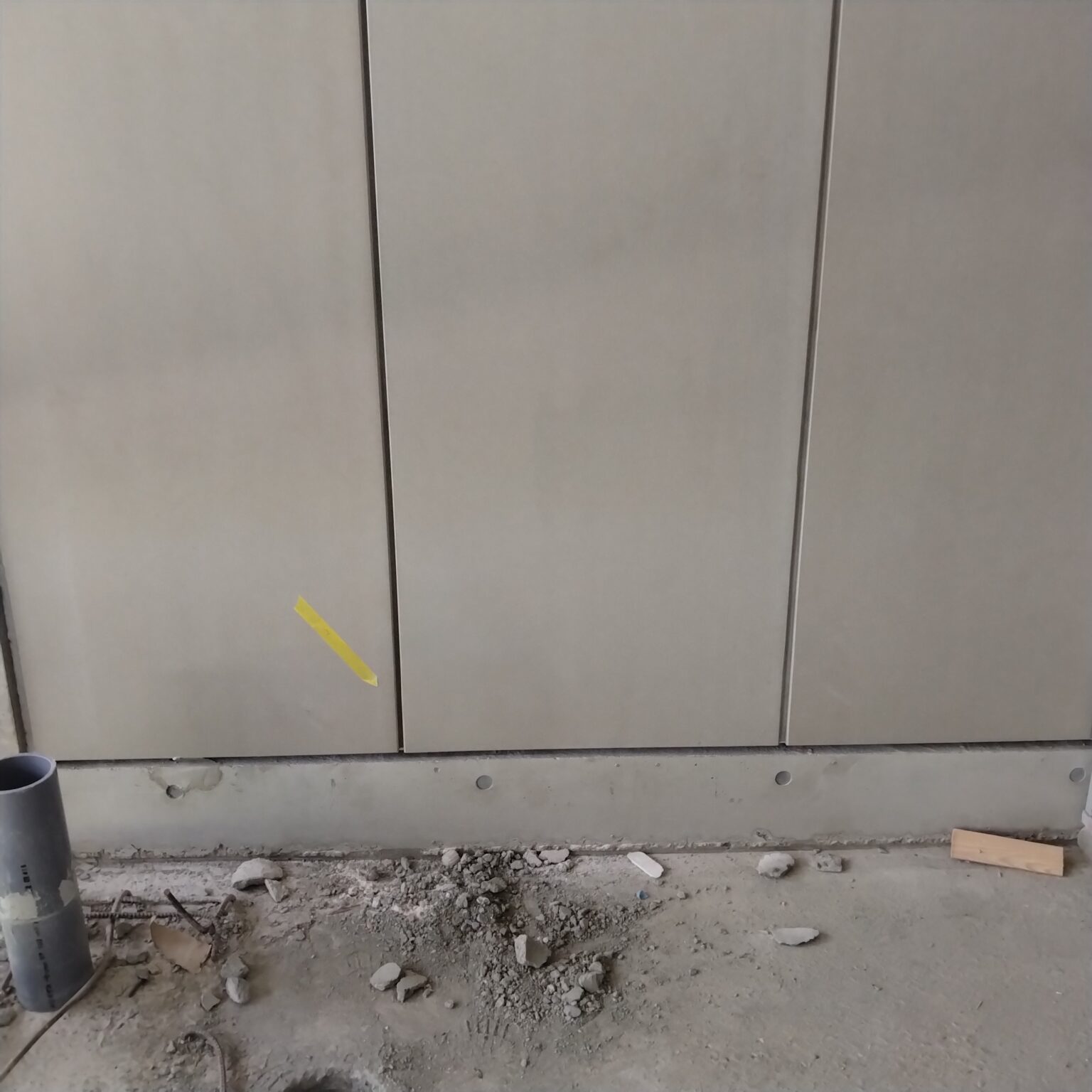 ECP素地仕上げ板の補修工事例-1